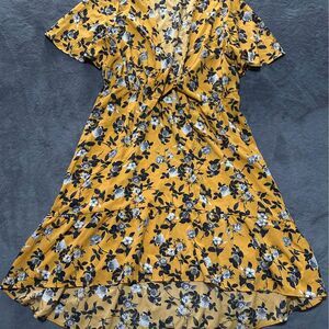 Plus Size Women’s Beautiful Yellow Floral Front Tie High/Low Dress